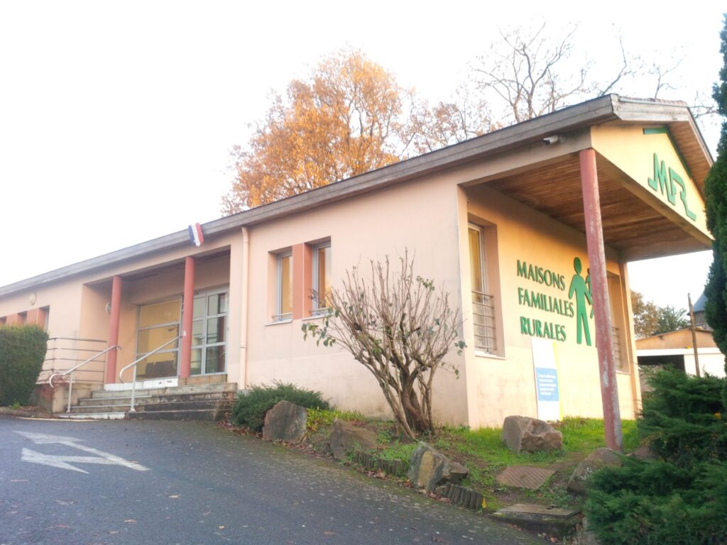 Batiement MFR St etienne-de-montluc